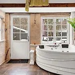Atmospheric With And Garden Holiday home