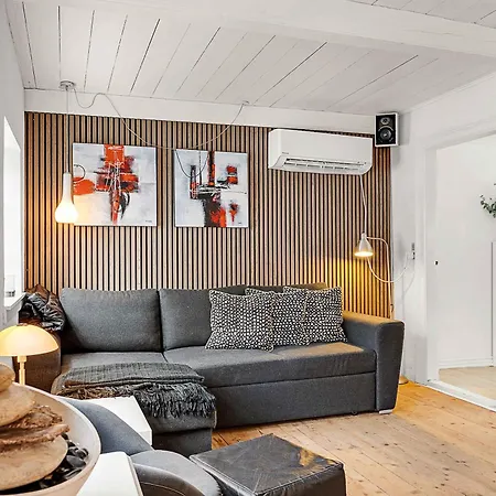 Stimmungsvolles Mit Und Garten Ferienhaus *