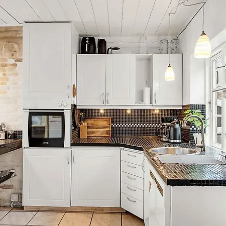 Atmospheric With And Garden 度假居 *