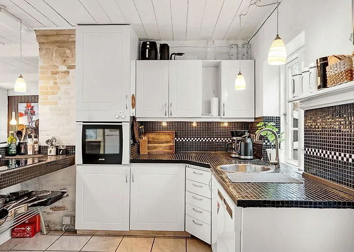 Atmospheric With And Garden 度假居 *